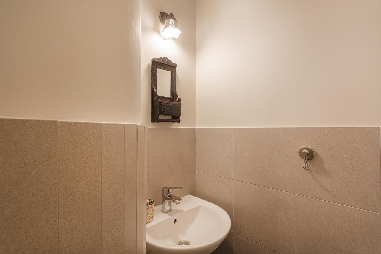 Lomellini Palace Apartments By Wonderful Italy Genoa Bagian luar foto